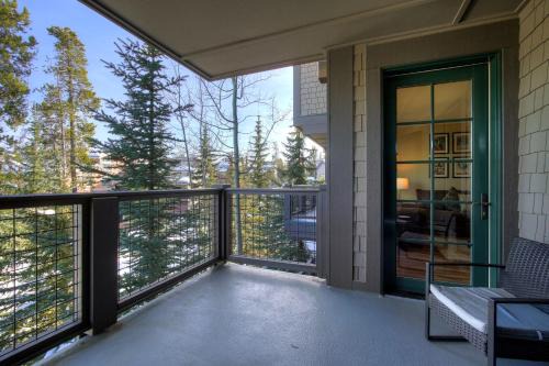 Breckenridge Apartment | Cozy Ski Chalet with Large Balcony condo