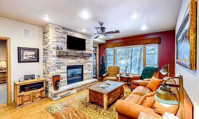 Edwards Condo | Cozy slope-side stay with excellent resort perks & scenic balcony with grill