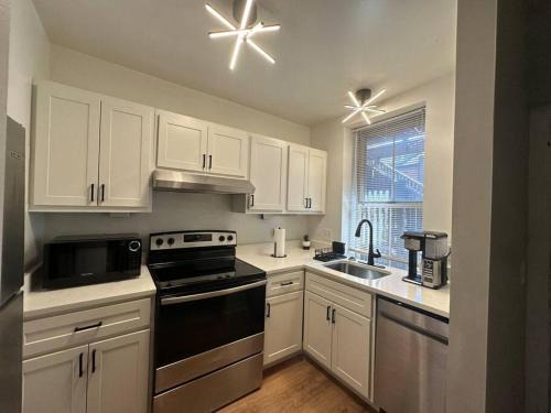 Soulard Apartment | Cozy Soulard Getaway