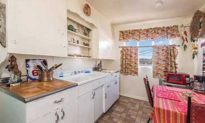 Kingman Apartment | 🌵Cozy Southwestern Apt near Route 66🌵