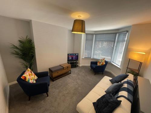 Coventry Apartment | Cozy, Spacious 2BD House in Historic Chapelfields