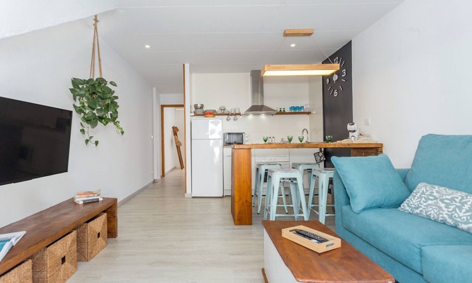 Cala en Blanes Apartment | Cozy studio with pool, terrace and Wi-Fi for 2 adults and 4 children