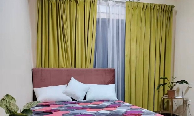 Old Dubai Apartment | Cozy Studio Apartment in Deira, Dubai with Balcony and Parking