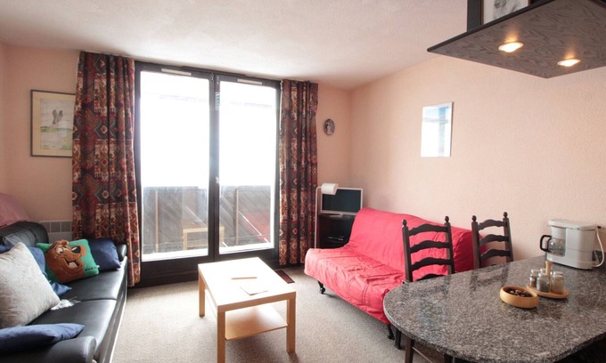 Flaine Apartment | Cozy studio Flaine, 4 pers, balcony, near slopes, parking