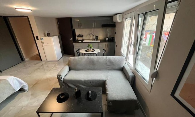 Alexandroupoli Apartment | Cozy Studio in ALexandroupolis