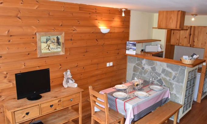Montgenevre Apartment | Cozy Studio in Montgenèvre with Southwest Balcony and Parking