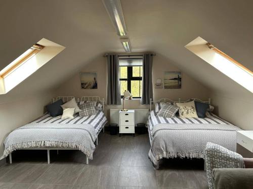 Gortaclare Apartment | Cozy Studio-Omagh-Continental Breakfast Included