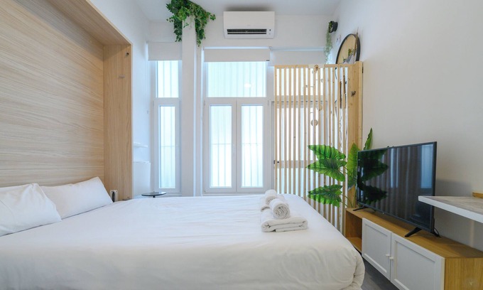 Ciudad Lineal Apartment | Cozy studio with wifi, A/C, close to El Retiro