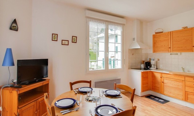 Cauterets Apartment | Cozy T2 apt with terrace - sleeps 4, central Cauterets, near gondola & amenities