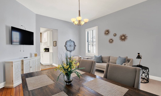 Thomas Square Apartment | Cozy Three-Bed Apartment Steps to Thomas Square