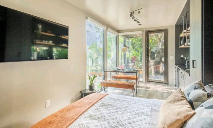 Midtown Cottage | Cozy Tiny home in Miami