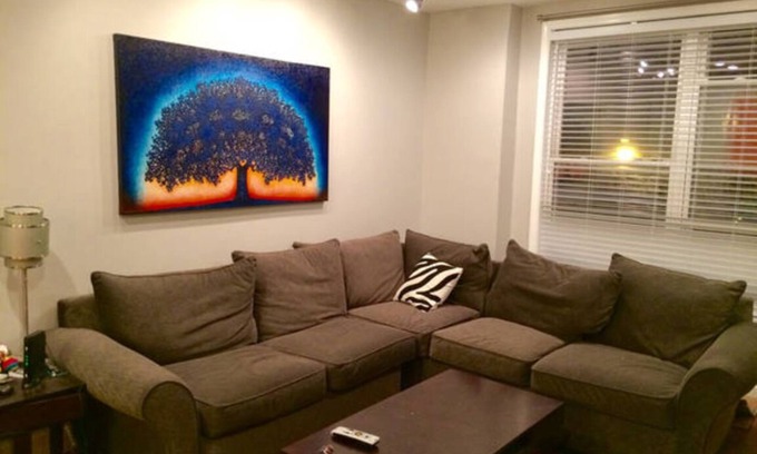 West Bucktown House | Cozy Upstairs Unit for Small Groups/Families, Near Dining, Shopping, Nightlife