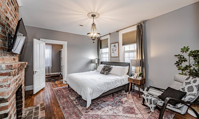 Jackson Ward House | Cozy walkable downtown retreat, 3 minutes to VCU