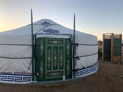 Twentynine Palms Other | Cozy Yurt Ideal for Stargazing near Joshua Tree National Park, California