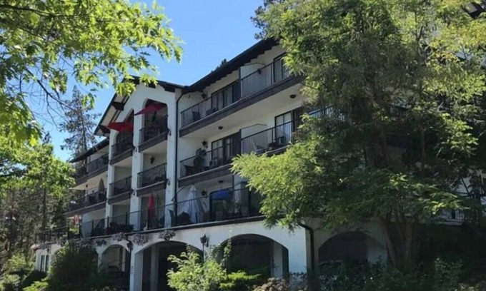 Central Okanagan Condo | Cozystay Lake Okanagan Resort