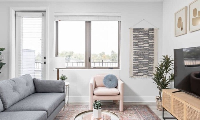 Meridian-Kessler Apartment | Cozysuites Spacious 2BR at Meridian Kessler