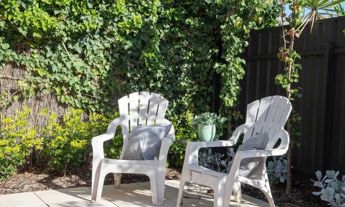 Millswood House | Cranbrook Courtyard A Sunny City fringe Retreat