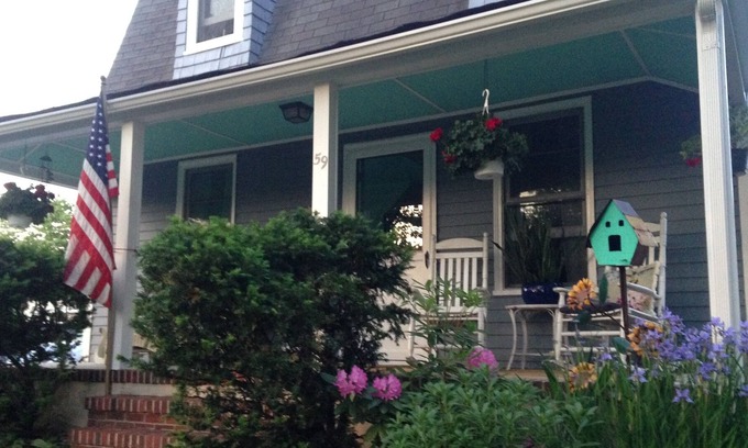 Rumson House | Create family memories. Spend the summer in beautiful Rumson. Walk to beach.