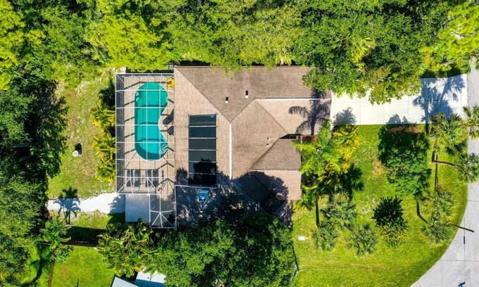 Osprey House | Creekside Paradise, 3BR, 2BA, private heated pool, North Creek boat dock