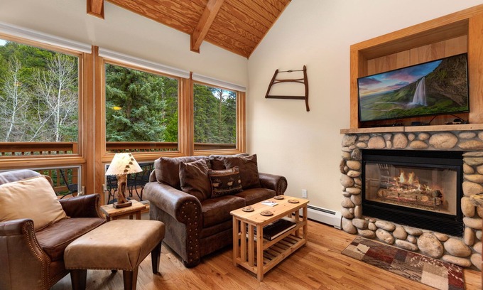 Fall River Estates Condo | Creekside Suite 05 River View!