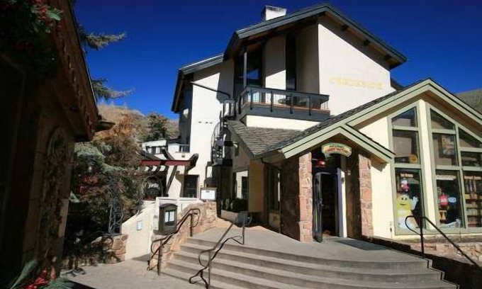 Vail Condo | Creekside Vail - In The Center Of Vail Village, Walk To Lifts