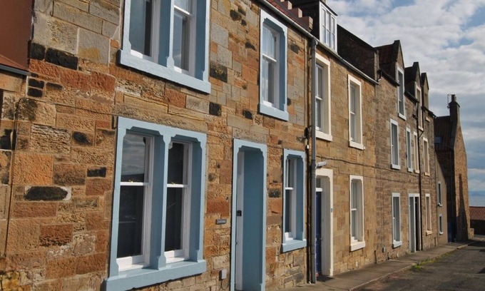 Anstruther House | Creel Cottage- stylish cottage near the sea