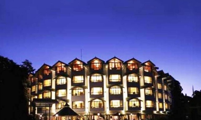 Darjeeling Hotel | Crescent Resort