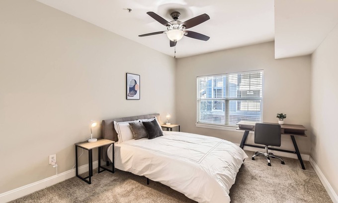Midtown Apartment | Crest at Midtown 1323 l 1 Bedroom 1 Bath