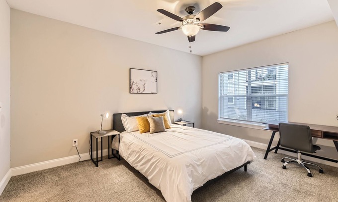 Old Fourth Ward Apartment | Crest at Midtown 4117 l 1 bedroom 1 Bathroom