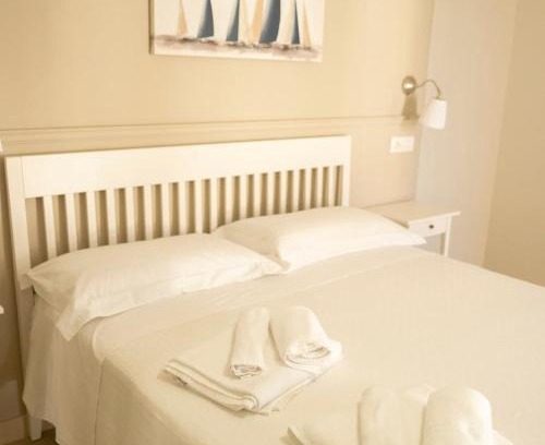 Gizzeria Bed & Breakfast | Crial Retreat