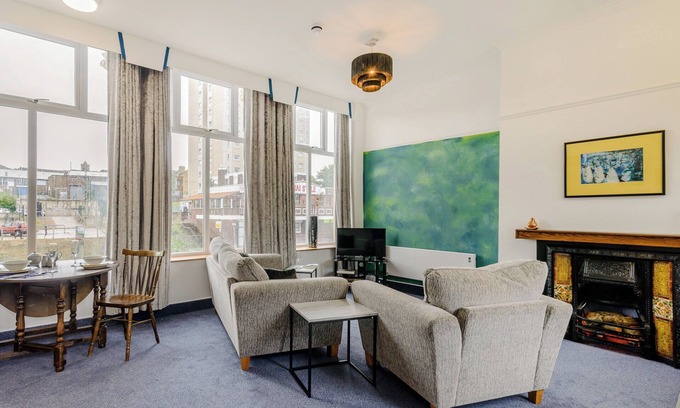 Halifax Cottage | Crossley Suite - UK38334