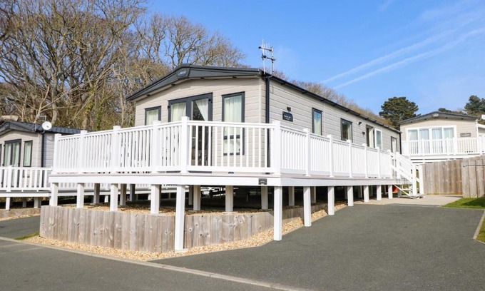 Bembridge House | Crosswinds 68