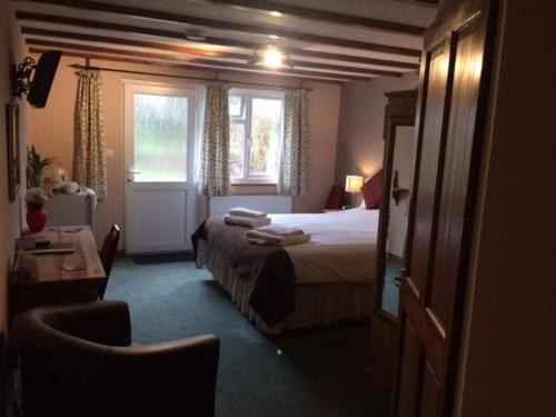 Saint Erth Praze Bed & Breakfast | Crown House & Lodges B&B