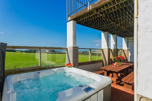 Croyde House | CROYDE VILLA SUNSEA 6 Bedrooms