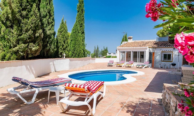 Competa Villa | Cruz del Monte: One-Level Villa with Private Pool and 3 bedrooms in Costa del Sol.