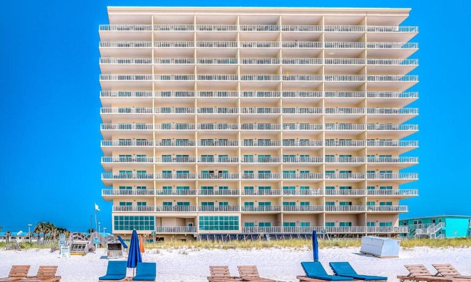 Gulf Shores Apartment | Crystal Shores