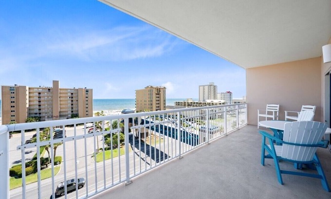 Gulf Shores Condo | Crystal Tower 601-2 BR | Gulf Shores