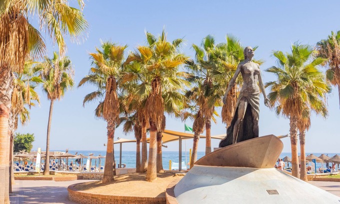 Fuengirola Apartment | Cubo's Apartment Front Line Beach Fuengirola/First line of beach/Air conditioning