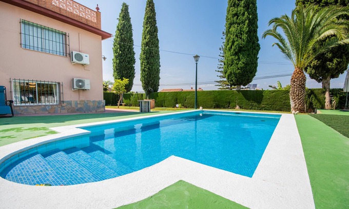 Alhaurin de la Torre Villa | Cubo's Casa Los Mimbrales/private pool/free wifi
