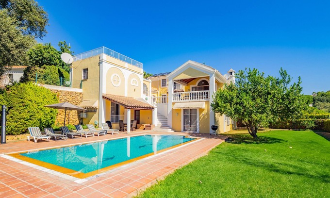 Marbella Villa | Cubo's Casa La Paloma/family/free Wi-Fi/private heated pool