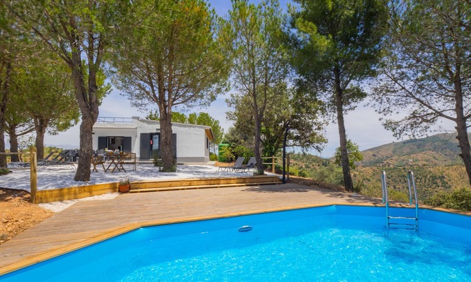 Malaga-Este Cottage | Cubo's Casa Pineda/rural/private pool/free wifi/BBQ