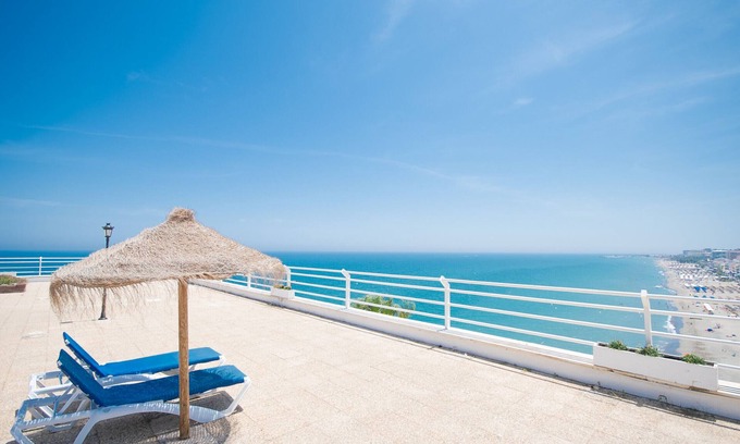Torremolinos Apartment | Cubo's Studio Castillo Santa Clara/sea views/air conditioning/free wifi