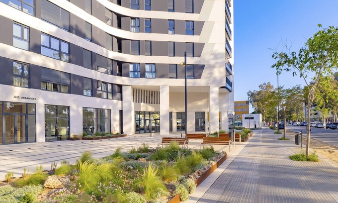 Palma-Palmilla Apartment | Cubo's Urban Sky Deluxe Malaga 14 /urban /air conditioning /free wifi /community pool