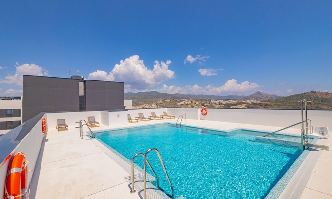 Palma-Palmilla Apartment | Cubo's Urban Sky Turquess Malaga Apartment 16