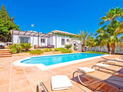 Alhaurin de la Torre Villa | Cubo's Villa Bellavista La Jona & Heated Pool