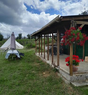 Saint-Vincent-Jalmoutiers Ski Chalet | Cuckoo Lake Forest Cabin