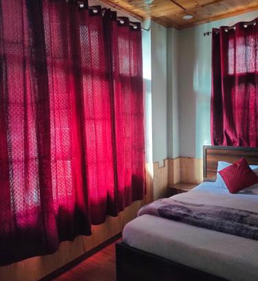 Shilon Bagh House | Cuckoo's nest