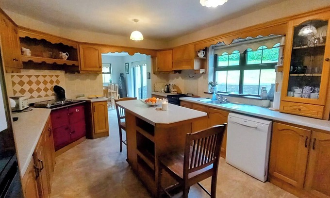 Glengarriff House | Cuckoo Tree House, Glengarriff, Beara Peninsula