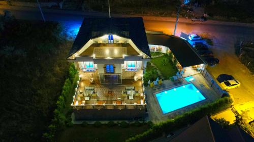 Mithatpasa Hotel | Cunda Rota Otel