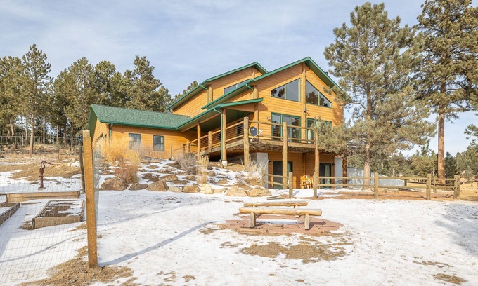 Custer House | Custer Cabin in the Hills